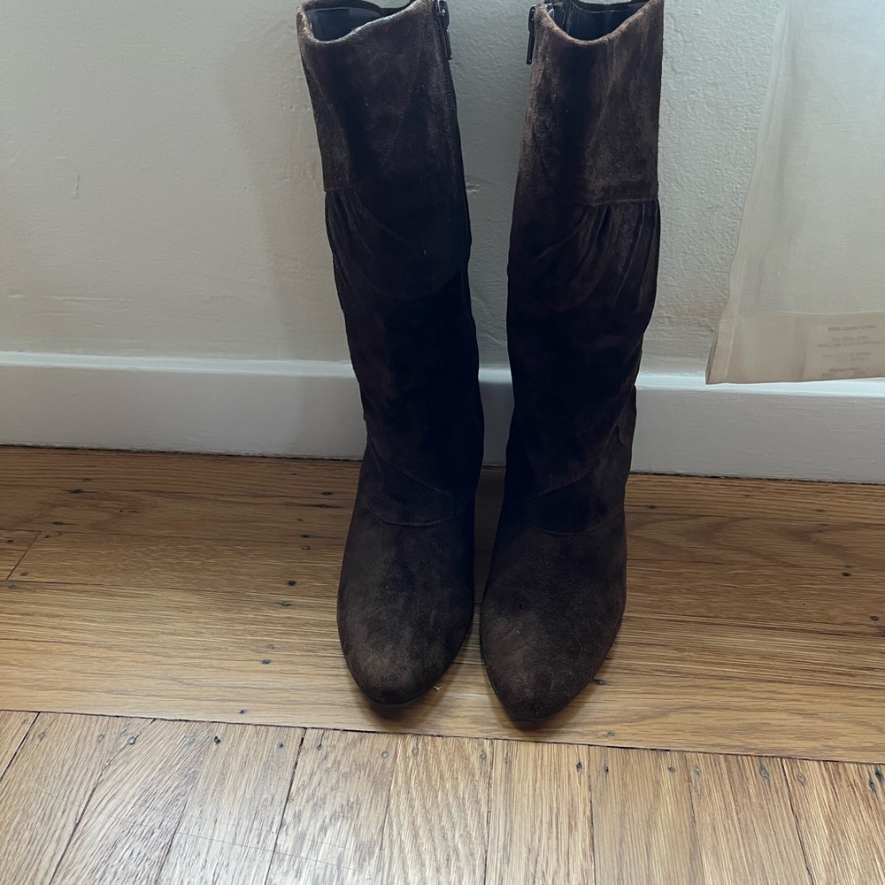 White mountain chocolate brown suede boots mid calf boot
